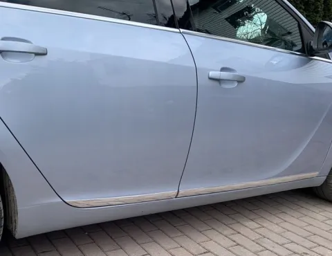 Alfa Romeo GIULIETTA - Listwy CHROM Boczne Drzwi 4