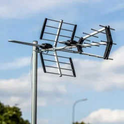 ANTENA DVBT2 DO TV NAZIEMNEJ KIERUNKOWA ZEWNĘTRZNA COMBO MUX8 4K LTE MOCNA