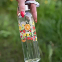 Butelka szklana na wodę soki Sophie 500 ml napis "lemon" owocowy nadruk