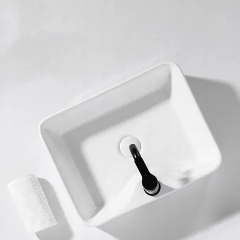CERAMICZNA BIAŁA UMYWALKA NABLATOWA STAWIANA NA BLAT