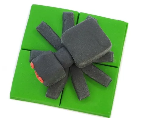Cukrowa figurka na tort Pająk jak z Minecraft