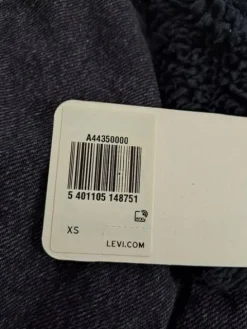 Damska kurtka Levi's dżinsowa z podszewką ze sztucznego futra | R. XS