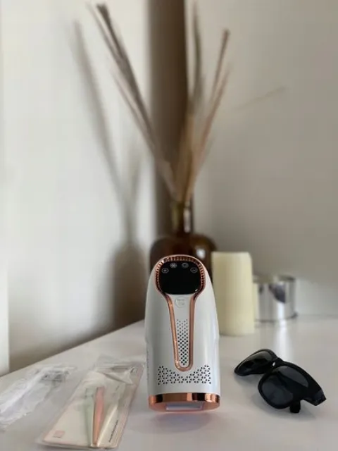 DEPILATOR IPL DO WŁOSÓW CIAŁA LASEROWY BIKINI NÓG DEPILACJA BEZBOLESNY