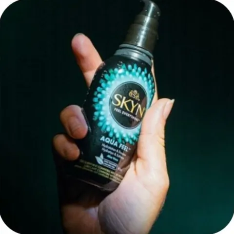 Żel intymny SKYN AQUA FEEL Aloes + Wit. E 80ml na bazie wody nawilżający