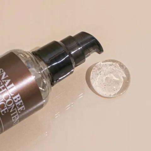 Esencja do twarzy Wygładzająca BENTON Snail Bee High Content Essence 100ml