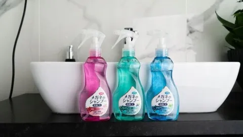 Innowacyjny Japoński SZAMPON DO OKULARÓW miętowy - 200ml SOFT99