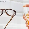 Japoński płyn do codziennego czyszczenia soczewek w okularach SOFT99 spray