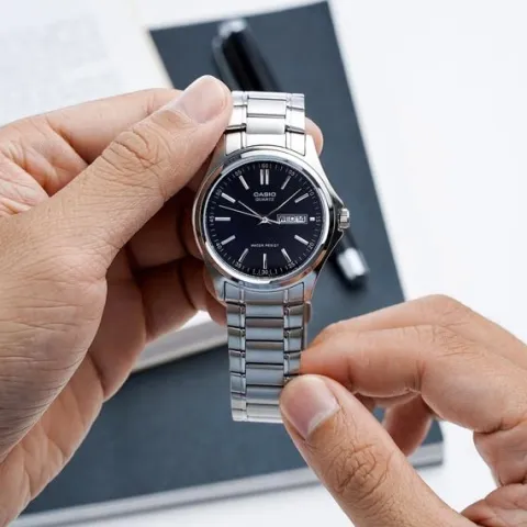 KLASYCZNY ZEGAREK MĘSKI CASIO MTP-1239D-1A - MULTIDATA + BOX