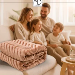 Koc ozdobny 200 x 220 cm narzuta na łóżko prezent pled brązowy wzór jodełka