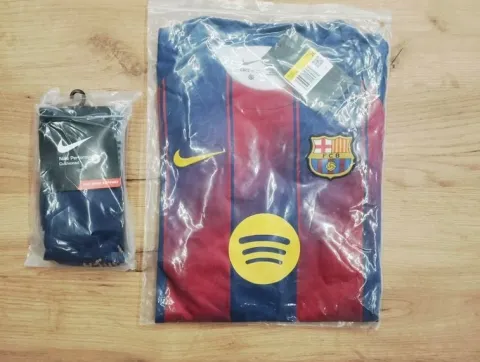 Komplet FC Barcelona 25-26 dla dzieci 6-7 lat 128-136cm r.22