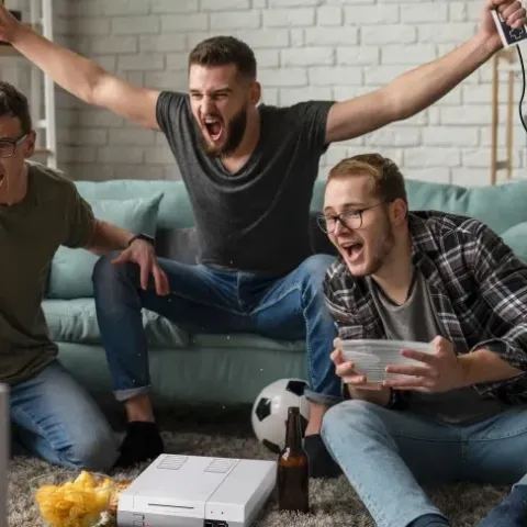 KONSOLA RETRO GRA TELEWIZYJNA 620 GIER TV AV + 2 PADY GIERKA GRY DUŻO