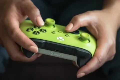 Kontroler XBOX Series X Elektryzująca zieleń