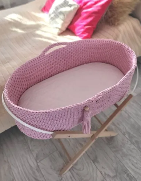 Kosz Mojżesza BOHO Handmade ze stojakiem - różowy