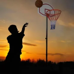Kosz regulowany na stojaku do koszykówki DUNKER