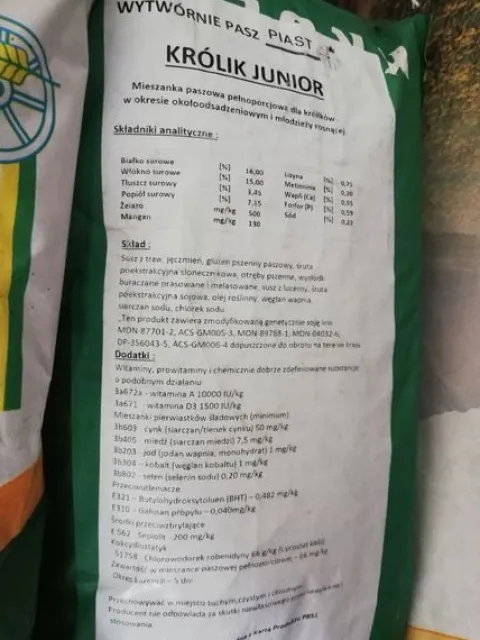 Królik Junior Pasza dla młodych królików Piast 25k