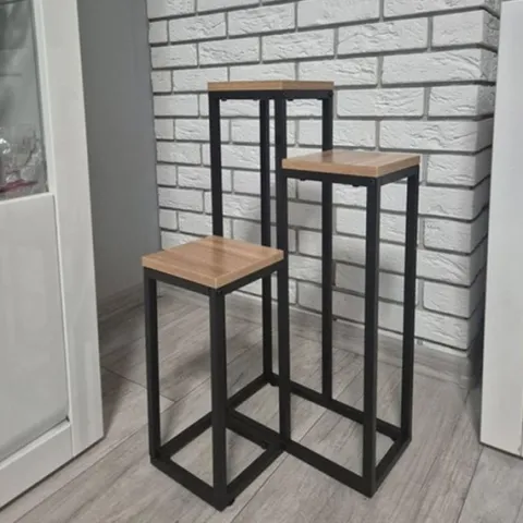 Kwietnik stojący metalowy loftowy industrialny stojak na kwiaty 3 półki