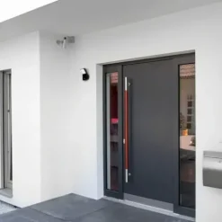 Lampa ścienna zewnętrzna z czujnikiem ruchu i zmierzchu 9W
