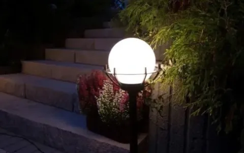 Lampa elewacyjna KINKIET ogrodowy Kule 200 - doskonałe oświetlenie