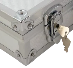Mała walizka aluminiowa z wypełnieniem piankowym