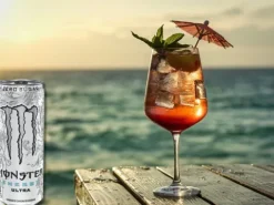 Monster Ultra Biały Sugar Free napój energetyczny energy drink chiński 330ml