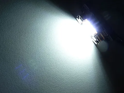 najmocniejsze żarówki LED do wnętrza 10x42 mm 42mm 12 x 5730SMD 12v