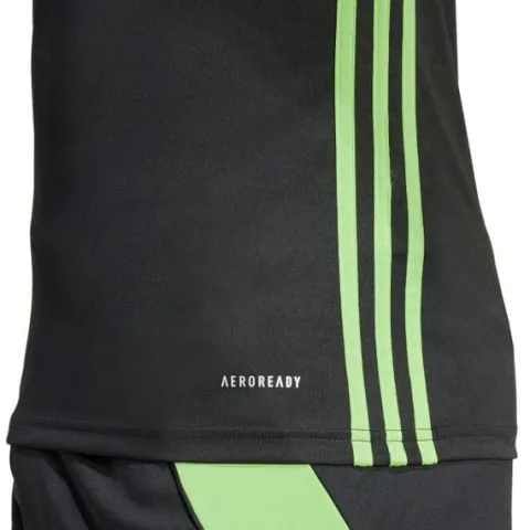 ND05_JI8825-S JI8825 Koszulka meska adidas Tabela