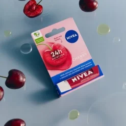 NIVEA CHERRY SHINE Pomadka ochronna do ust wiśniowa koloryzująca 4,8g