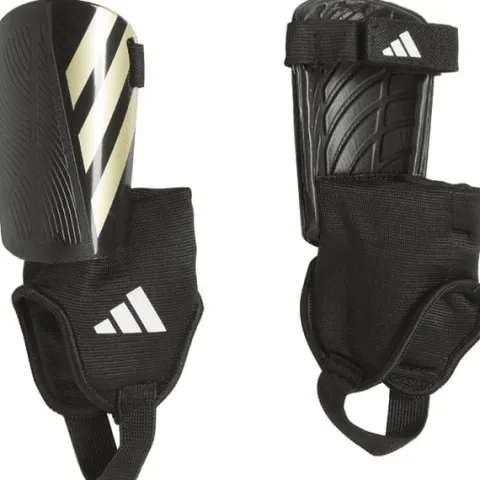 Ochraniacze piłkarskie adidas Tiro Match Club Jr IP3996 M