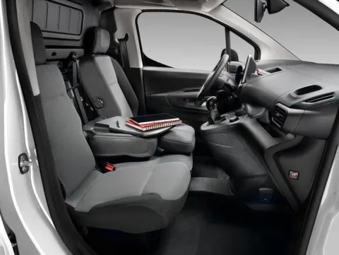 Opel Combo 3 osoby od 2018 pokrowce MIAROWE