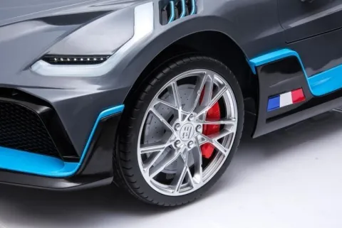 ORYGINALNE BUGATTI DIVO PEŁNA OPCJA, MIĘKKIE KOŁA, MIĘKKIE SIEDZENIE/HL338