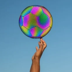 Piłka nożna odblaskowa świecąca lumi do nogi rozmiar 5 holograficzna