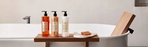 PRIJA BALSAM DO CIAŁA I RĄK Z WITAMINĄ E 380ml z Pompką - hotelowa jakość