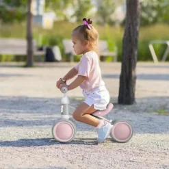 Rowerek biegowy trójkołowy dla dzieci Ricokids