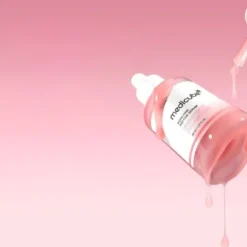 Serum do twarzy z peptydami Ujędrnia Medicube PDRN Pink Peptide Serum 30ml
