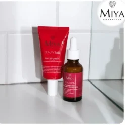 Serum Liftingujące z Retinolem Roślinnym Wielozadaniowe [2.5%] 30 ml Miya