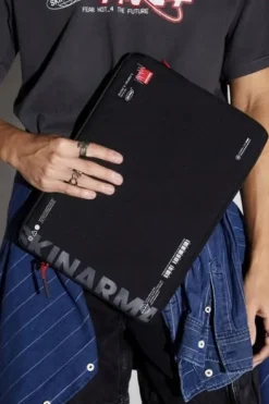 Skinarma Torba Fardel laptop sleeve 14