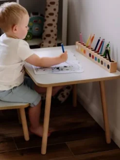 Stolik dla dzieci prostokąt biały