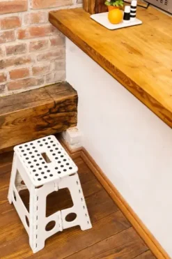 Taboret stołek składany antypoślizgowy krzesło podest 150kg 39cm biały