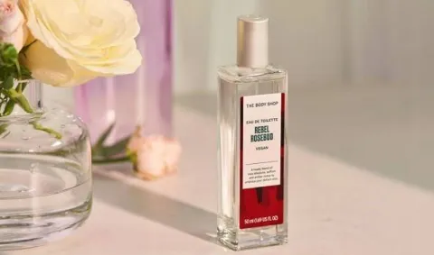 THE BODY SHOP REBEL ROSEBUD Eau De Toilette Woda toaletowa Róża 50 ml