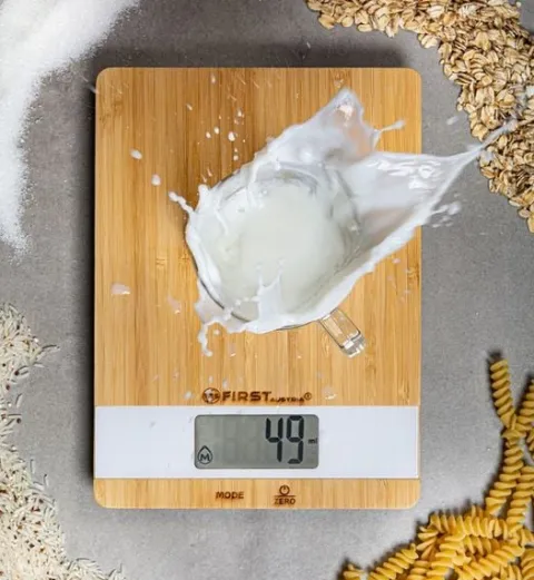Waga kuchenna BAMBUSOWA 5kg/1g FIRST AUSTRIA