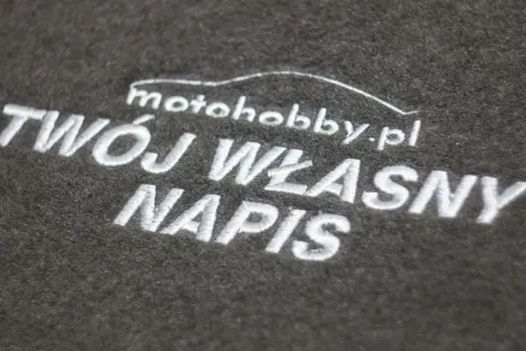 WŁASNE NAPISY NA DYWANIKACH SAMOCHODOWYCH PRZEDNIE