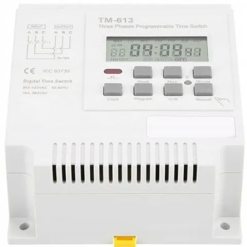WŁĄCZNIK WYŁĄCZNIK CZASOWY TRÓJFAZOWY 380V TM-613 16A 50-60HZ