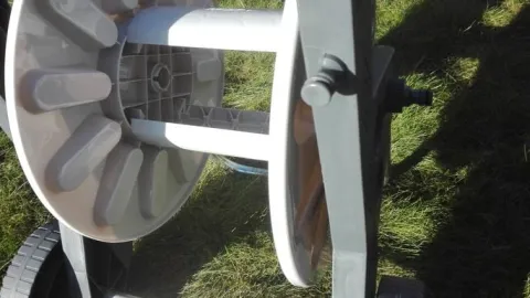 WÓZEK ALU ZWIJACZ NA WĄŻ OGRODOWY BEST ZRASZACZ PISTOLET REGULACJA