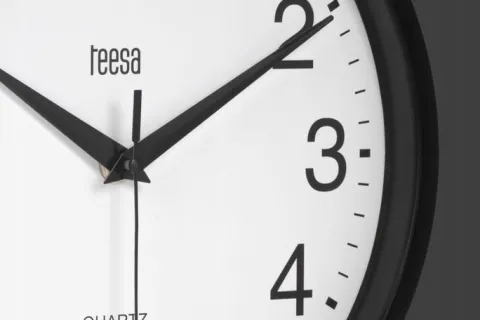Zegar ścienny 25 cm Teesa czarny nowoczesny cichy