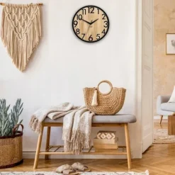 Zegar ścienny drewniany Dębowy FOCUS – 33 cm, cichy mechanizm